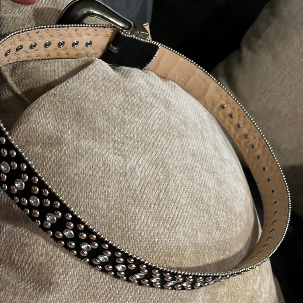 Guess Rhinestone belt size XL Black belt silver studded & rhinestone detailing